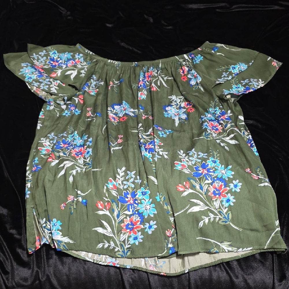Terra & Sky Green Floral Off-Shoulder Blouse